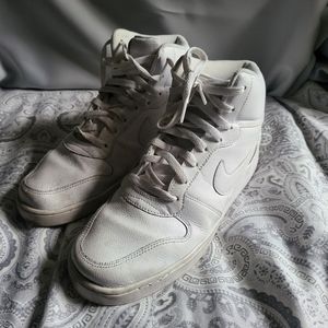 All White Nike Air Force 1